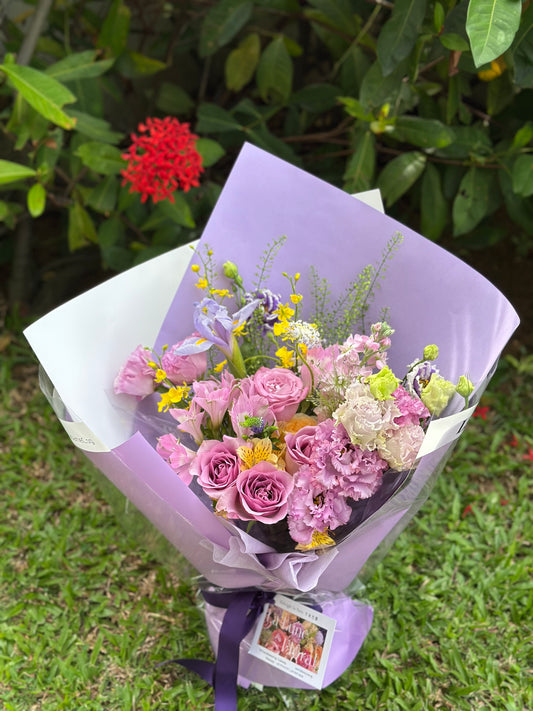 Midnight In Paris - Omakase(Florist Choice)Purple&Yellow Theme【Size Regular】