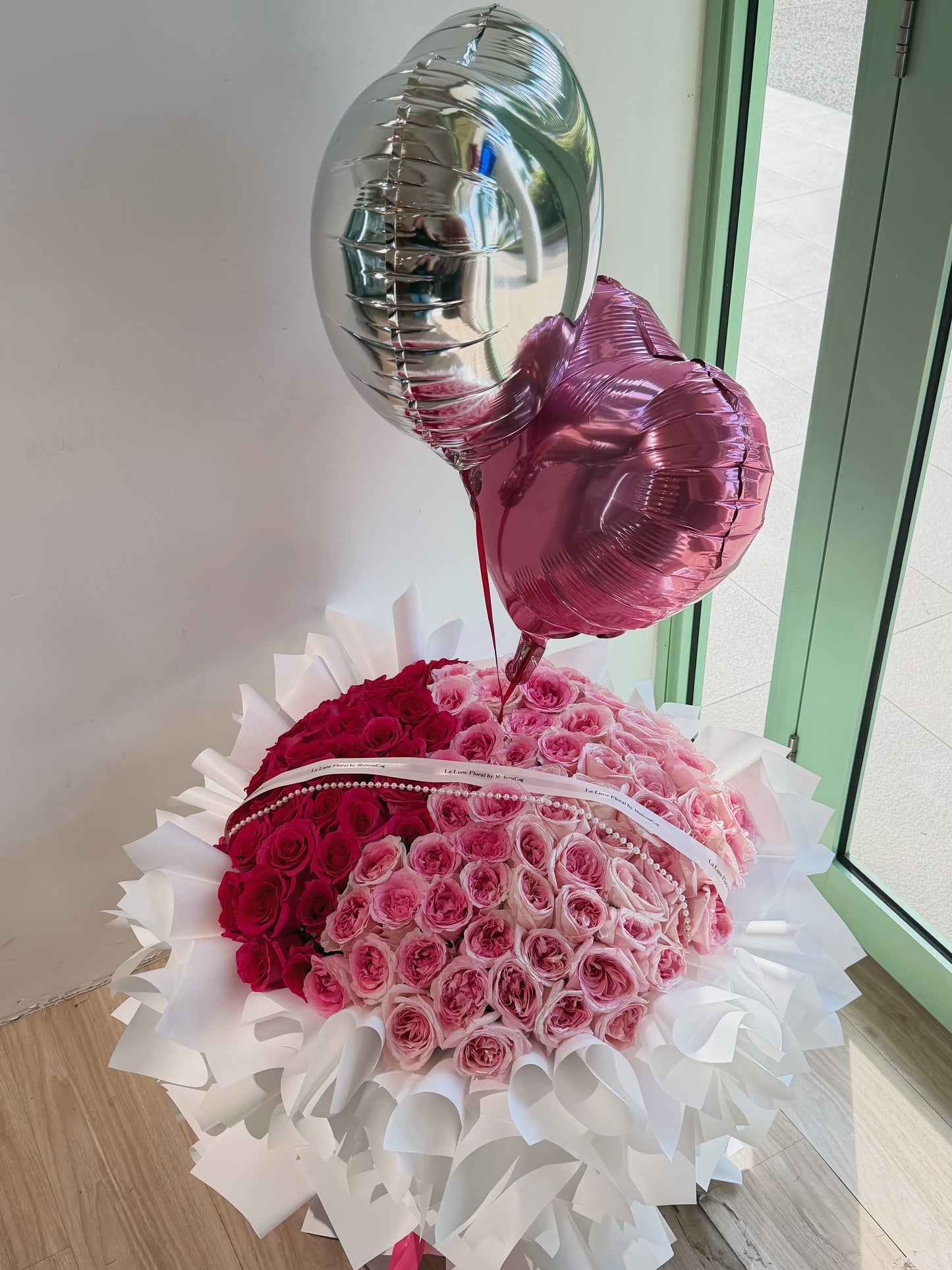 💞 Pink Ombre Dream – 99 Roses Signature Bouquet