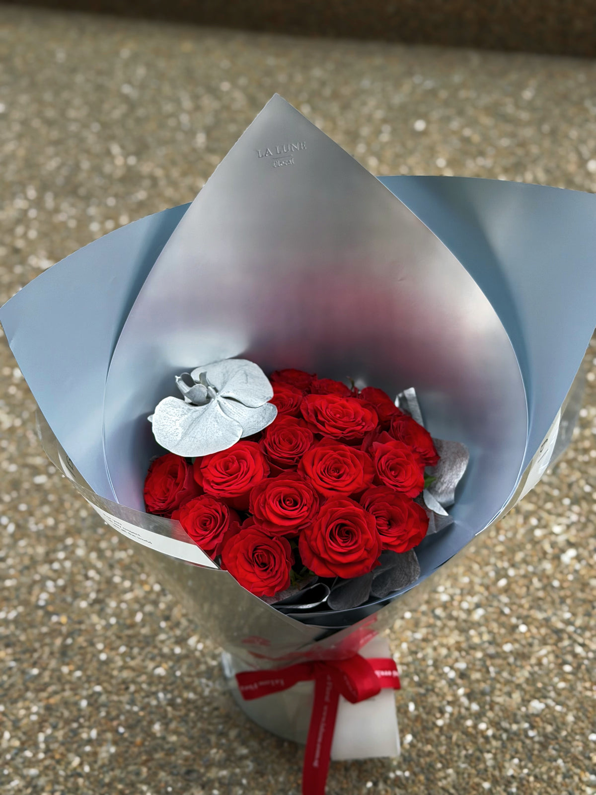 Classic Red Rose Bouquet(19 stk red roses)