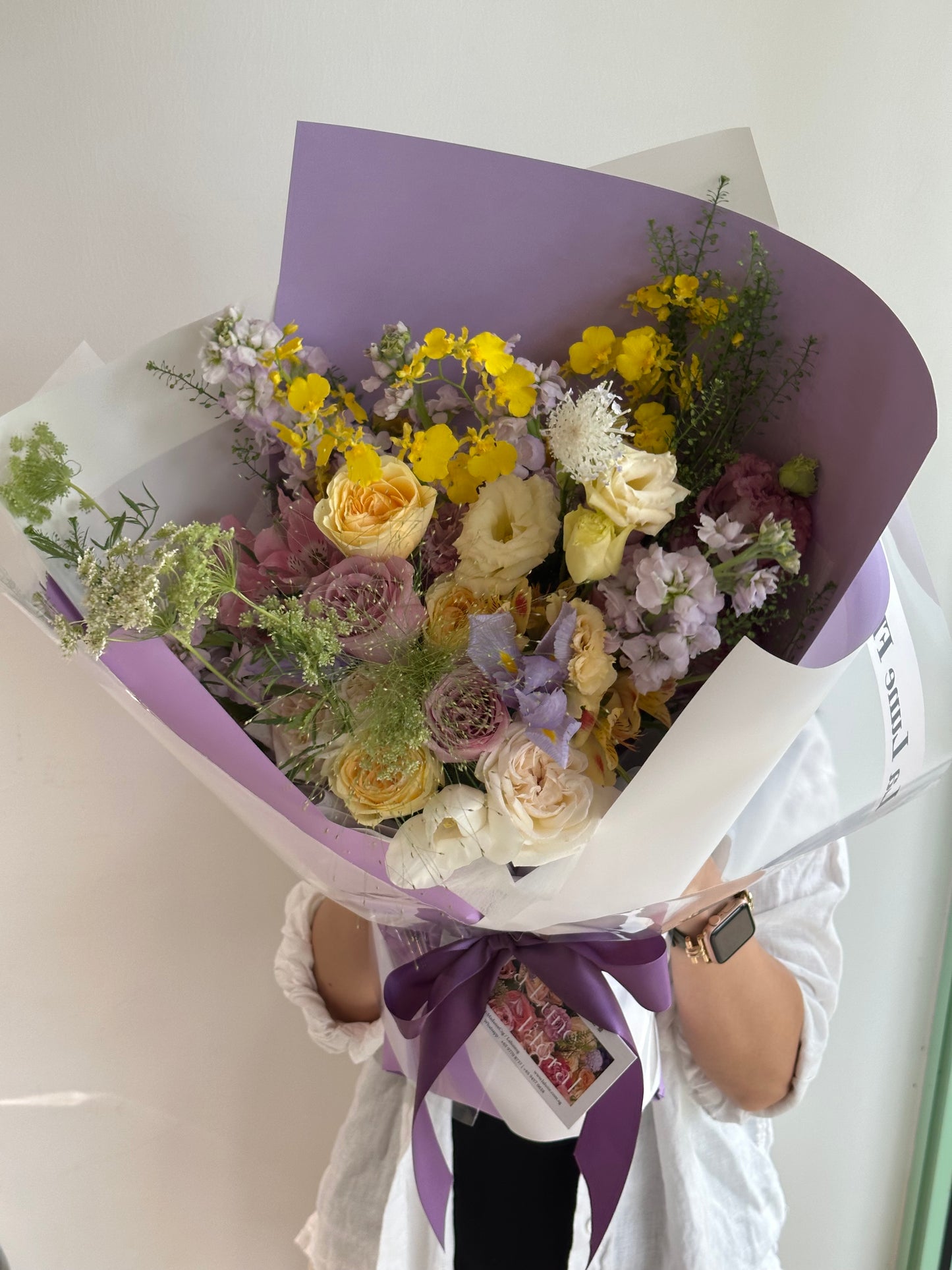 Midnight In Paris - Omakase（Florist Choice）Purple&Yellow Theme M Size Deluxe】