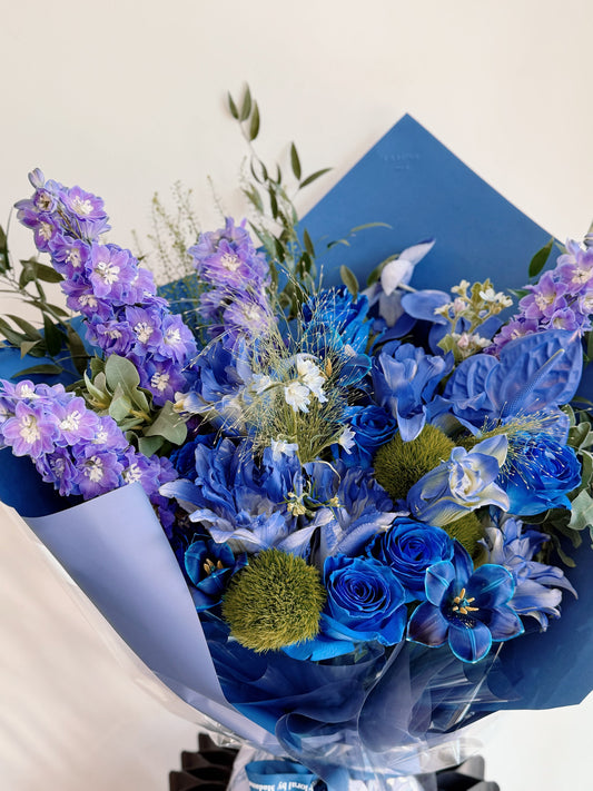 「The Starry Night」【Premium Size】 - Omakase(Florist Choice)Blue & Green Theme